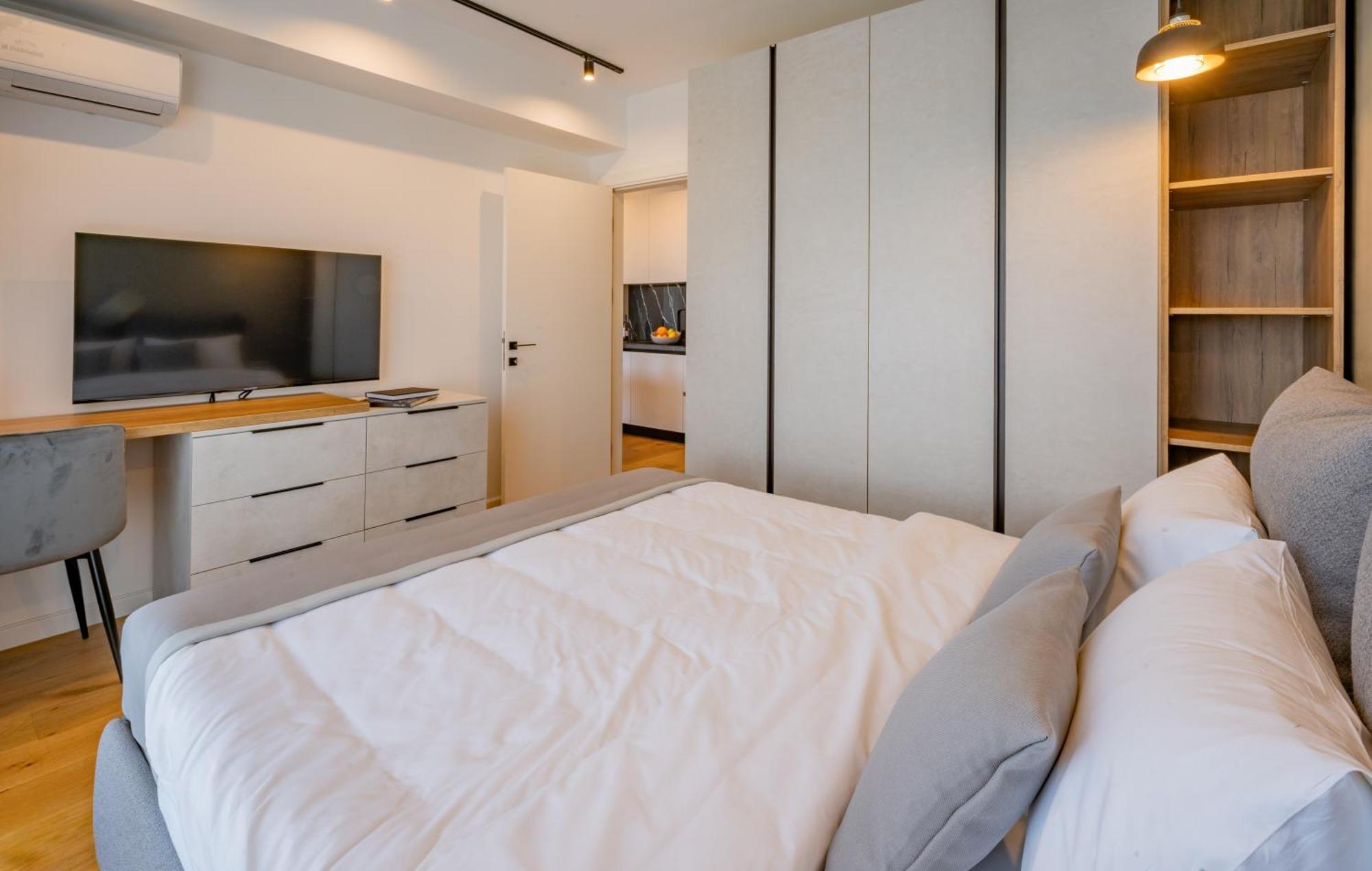 Apartment Cavar *