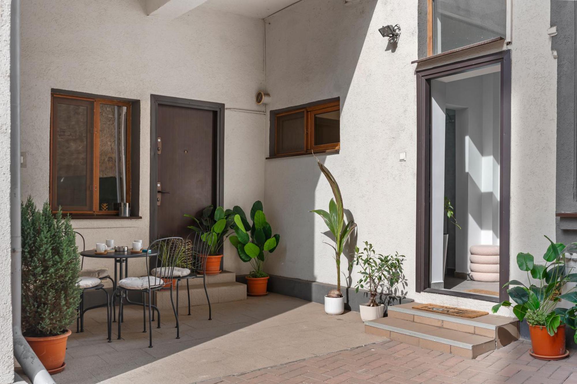 Apartment Zen With Self Check-in & Private Parking