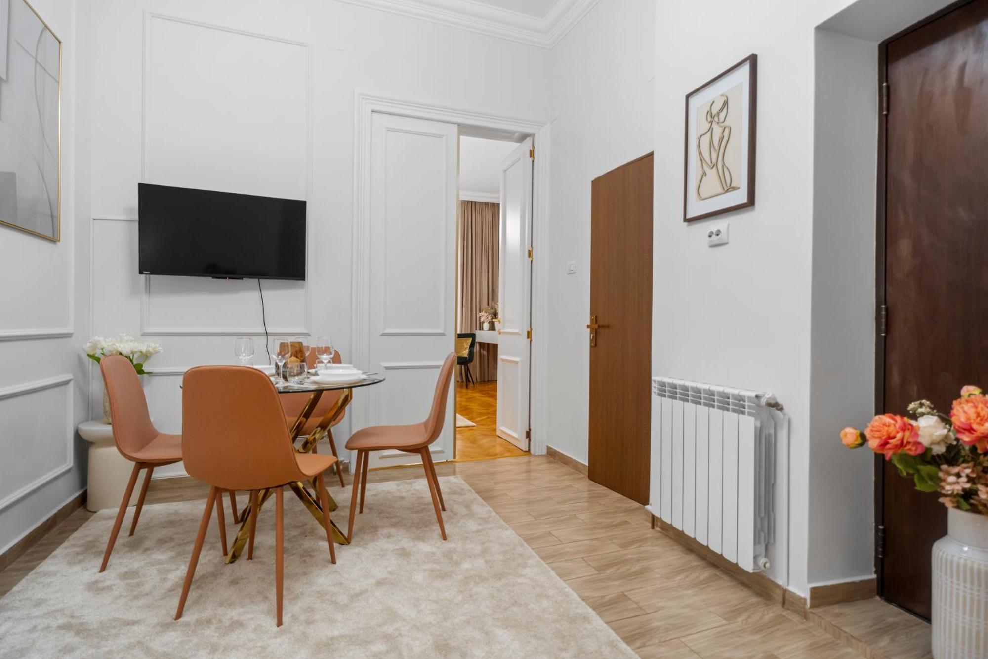 Apartment Zen With Self Check-in & Private Parking