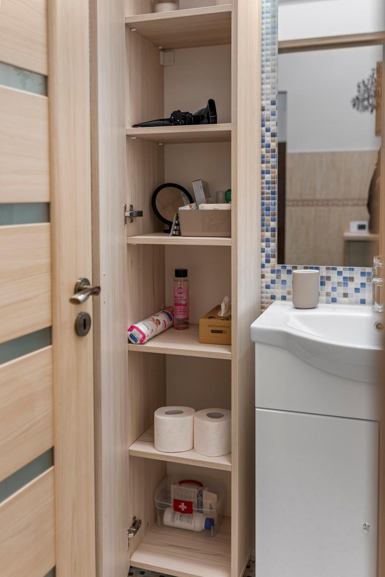 Zen With Self Check-in & Private Parking Apartment *