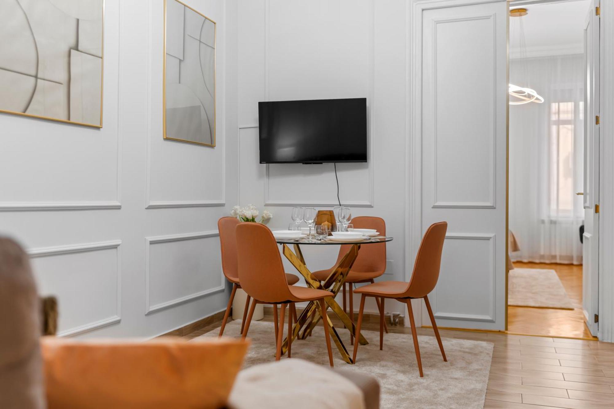 Zen With Self Check-in & Private Parking * Bucharest