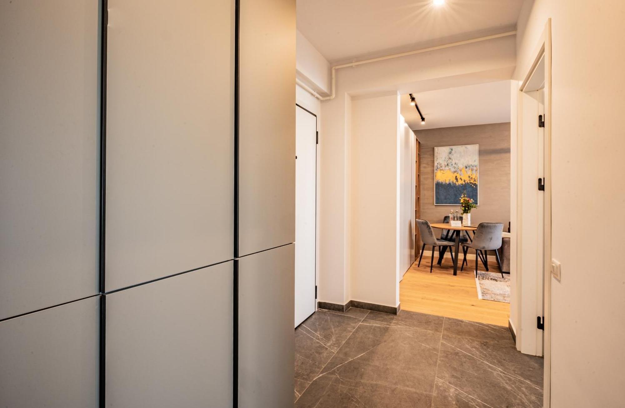 Apartment Cavar Bucharest