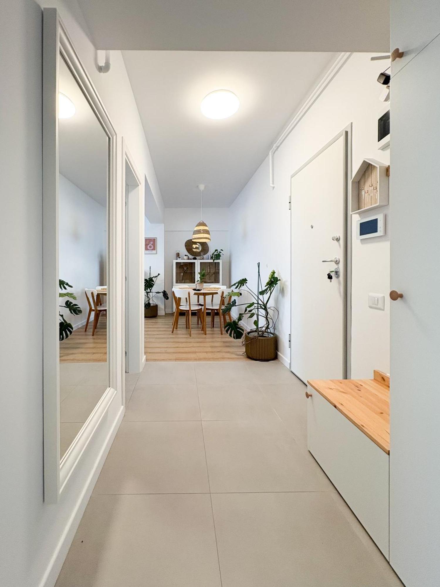 The Cozy Flat - Modern, New, 2 Apartment, Parking Bucareste