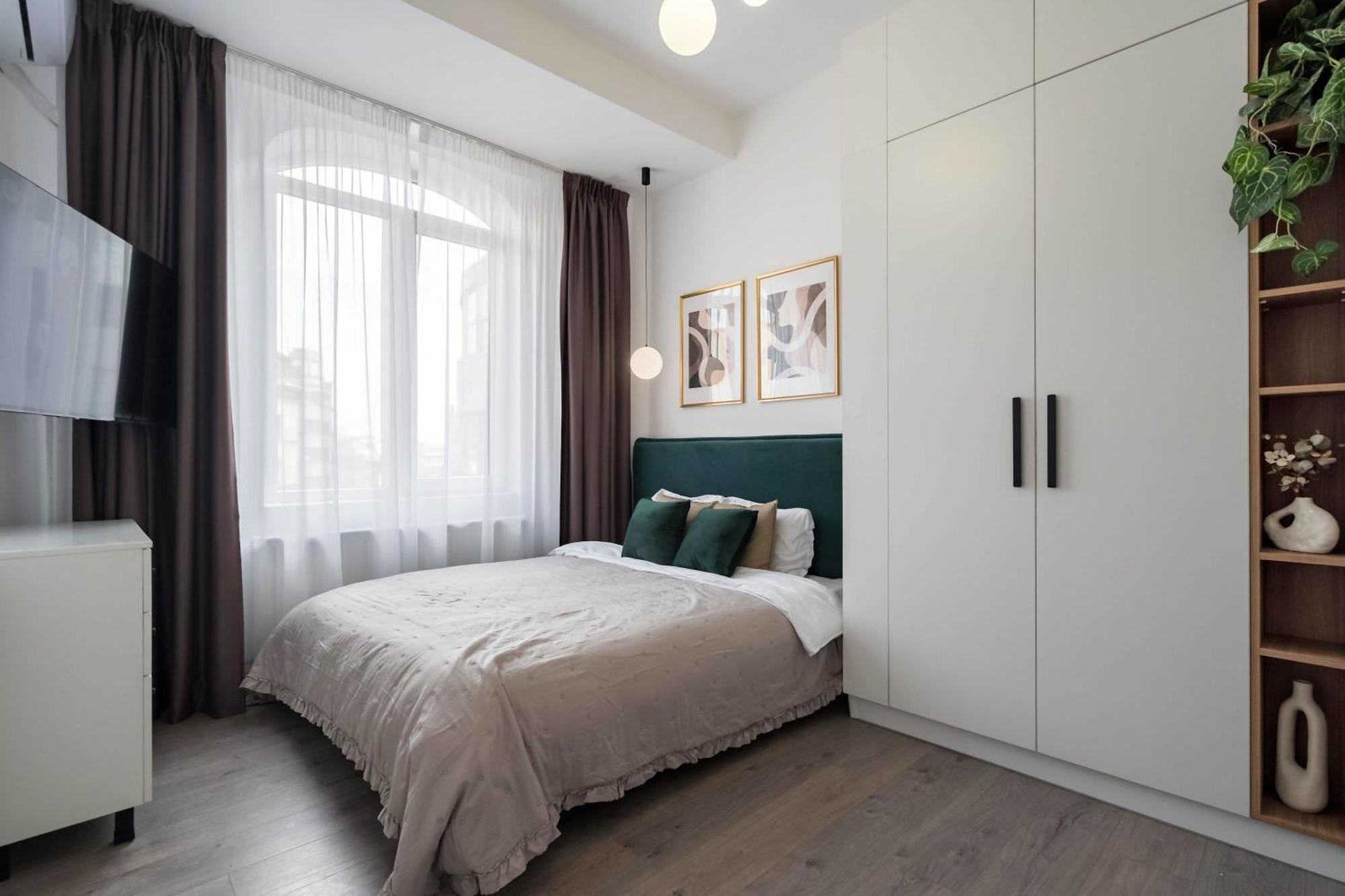 Elegant & Bright 2br - Steps From Old Town * Bucharest