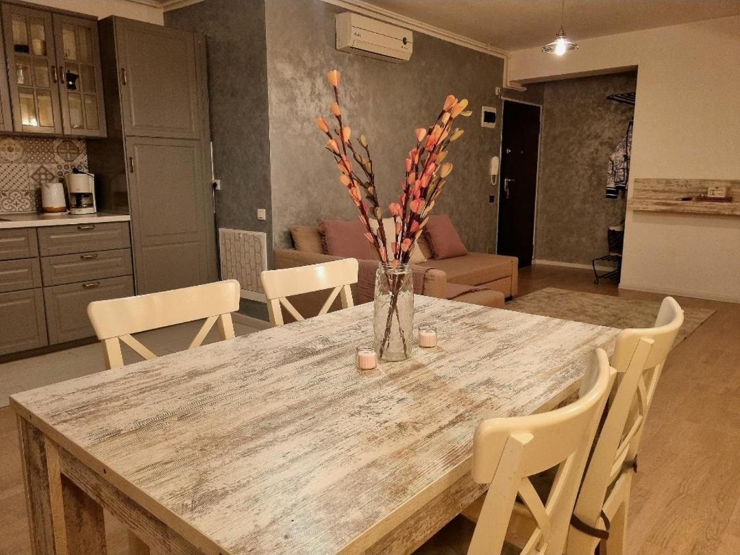 Park 5, 2 Bedroom *