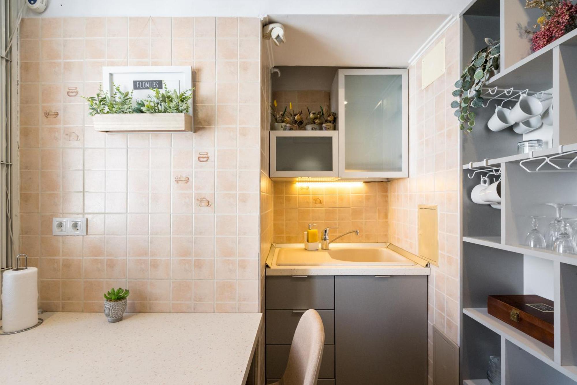 Shangri La Apartment
