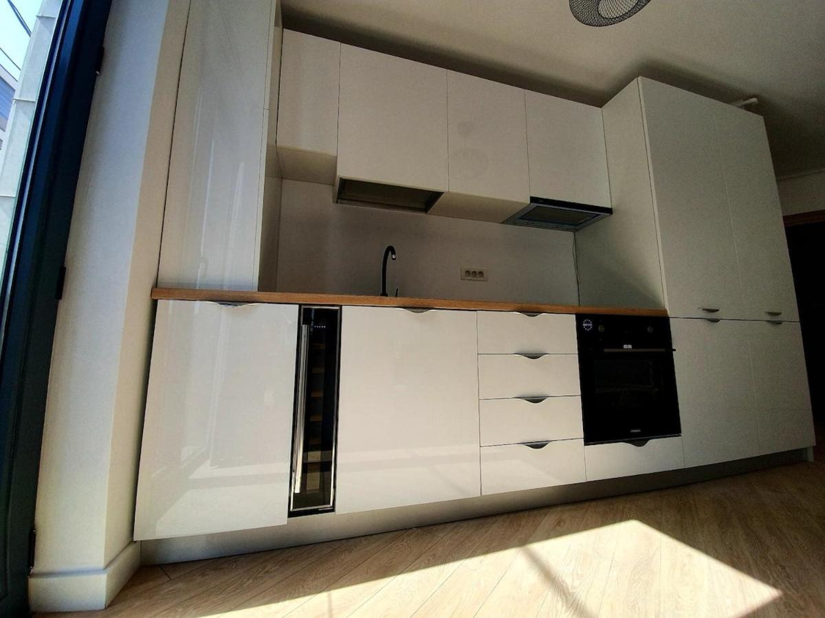 Modern In New Building Apartment Bucharest