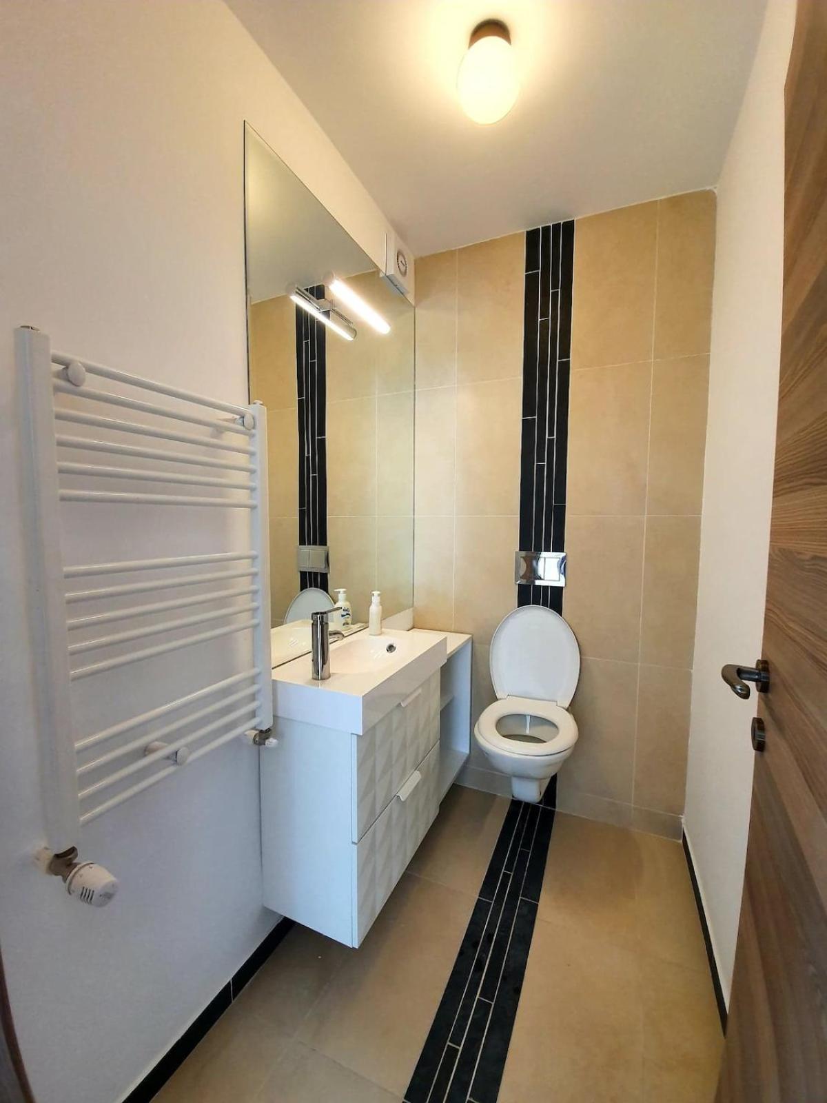 Modern In New Building Apartment Bucharest