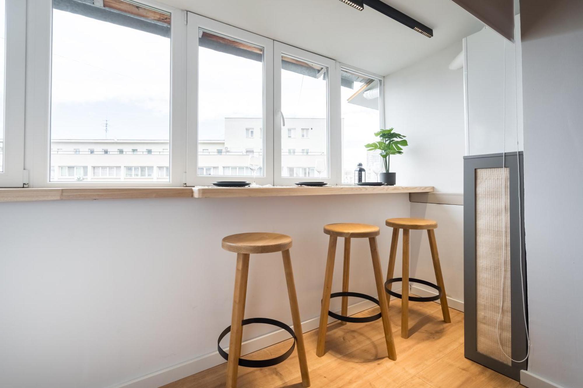 Tangerine Center Apartment *