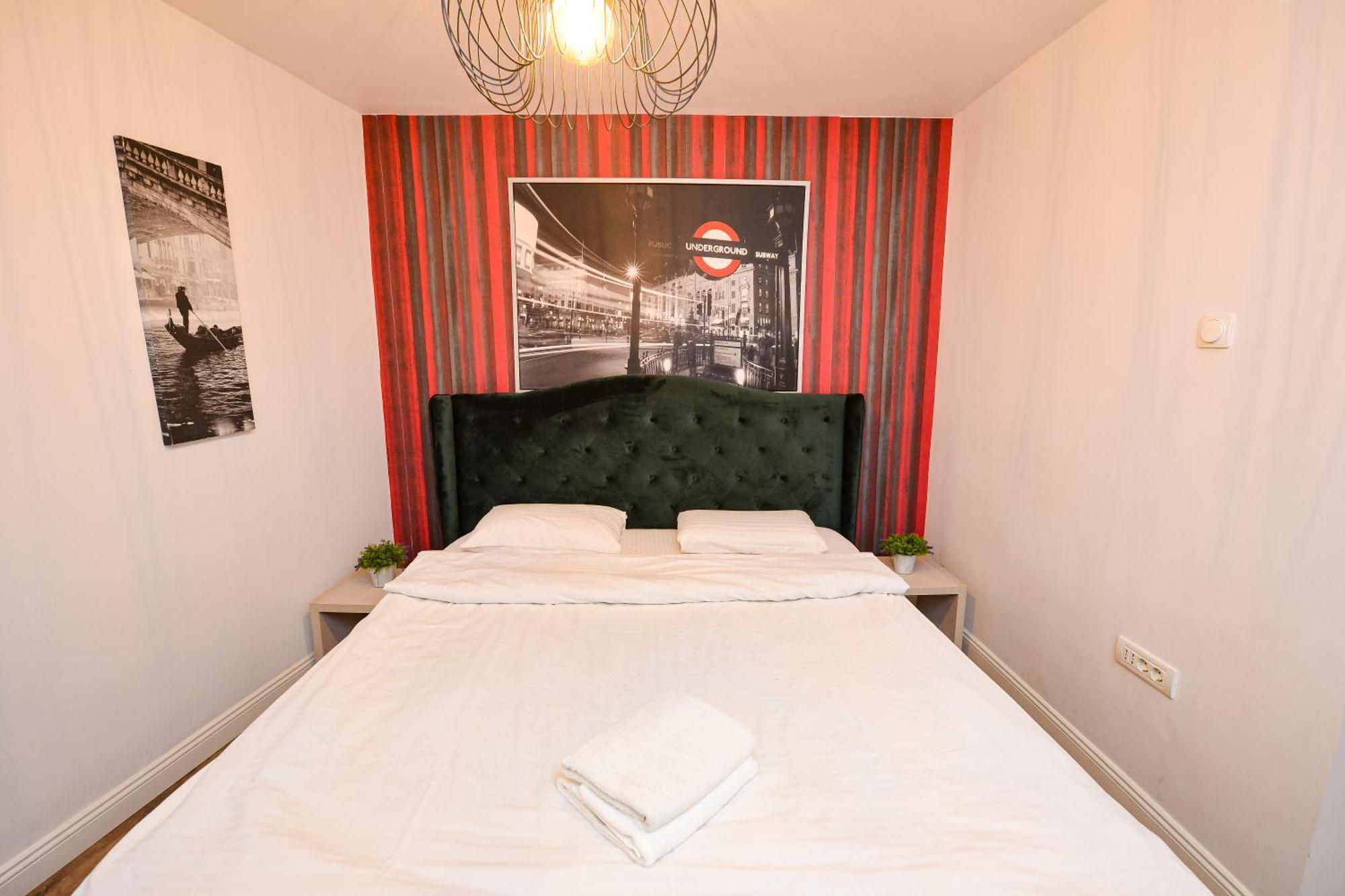 Cozy Next To The Old Town Apartment *