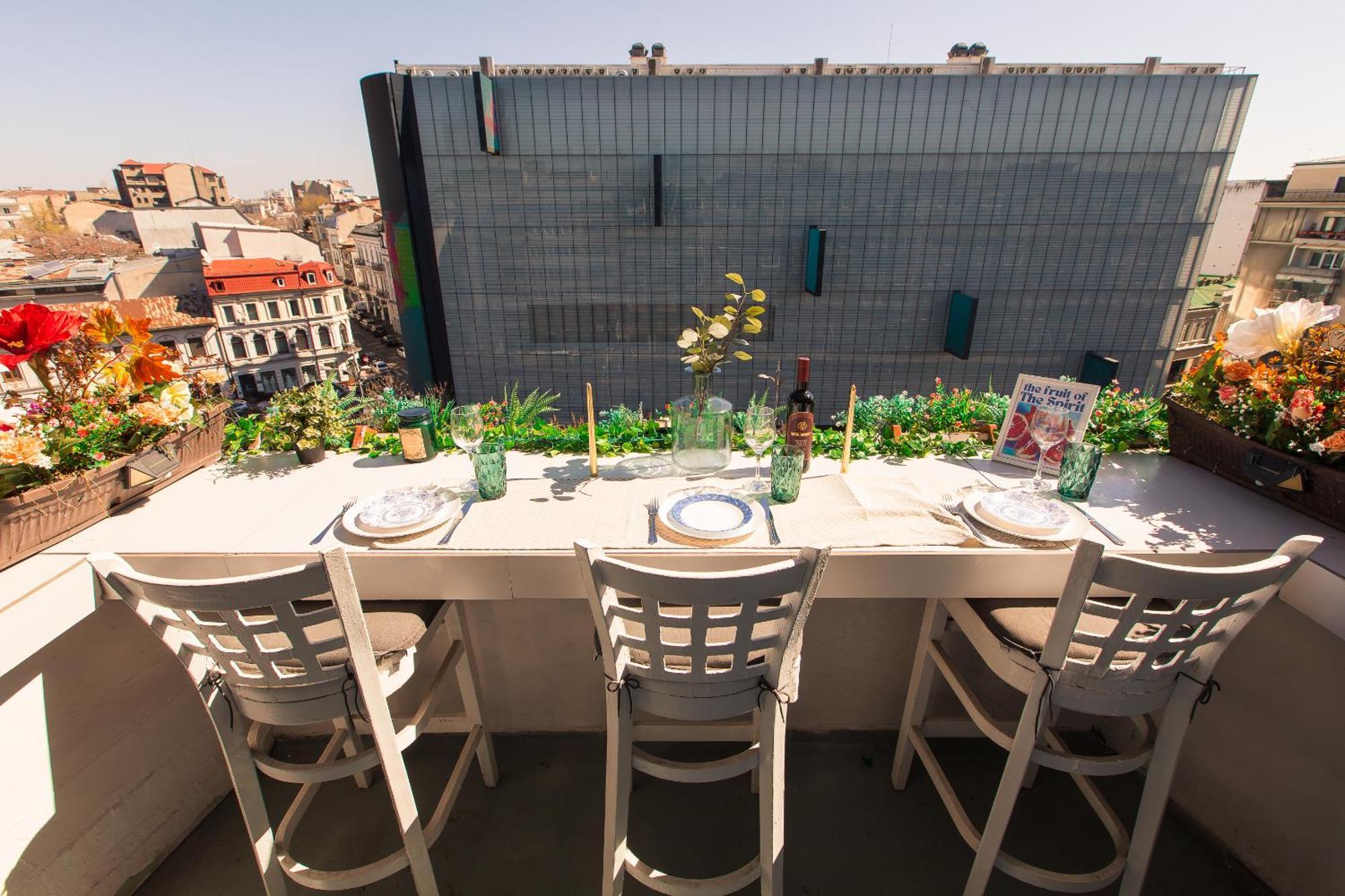 Old Town With Amazing View From The Balcony * Bucharest