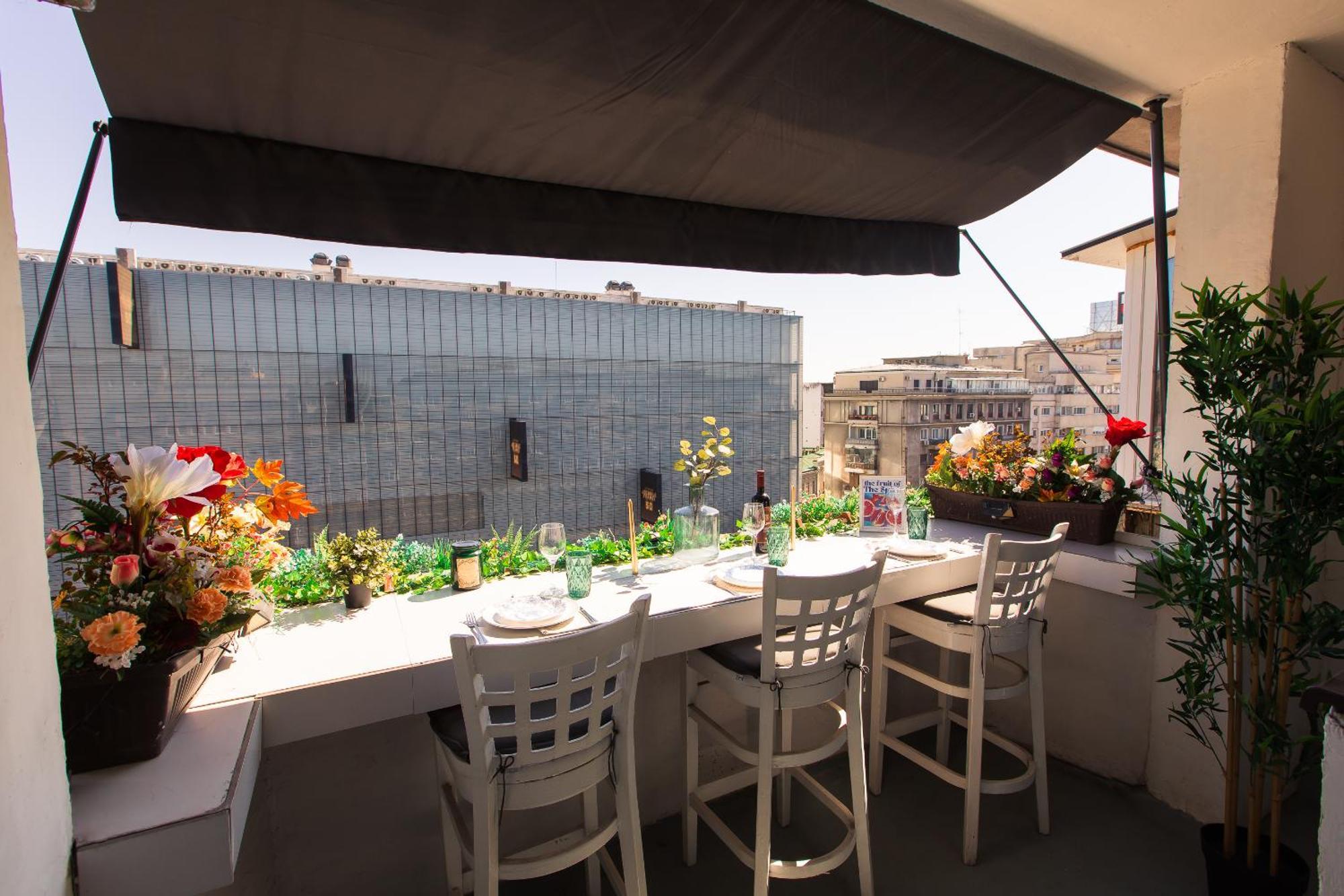 Apartment Old Town With Amazing View From The Balcony Bucharest