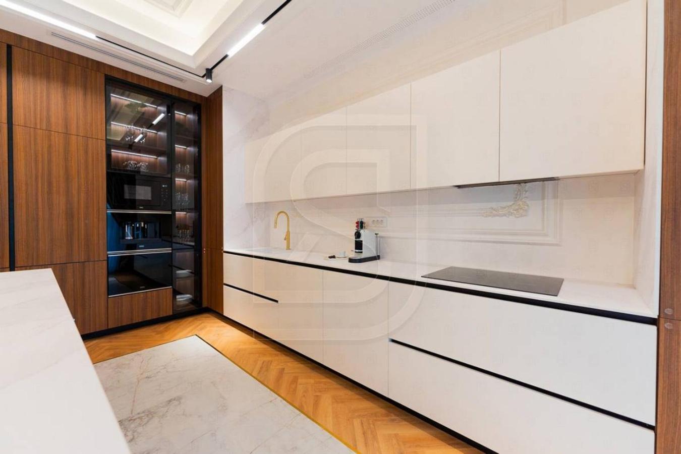 Apartment Rosenthal By Kristal Collection *