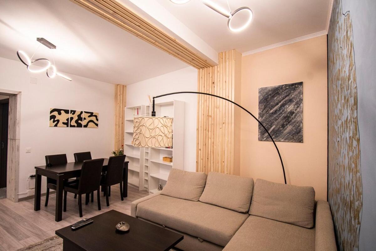 Apartment Ultra 3 Bucharest