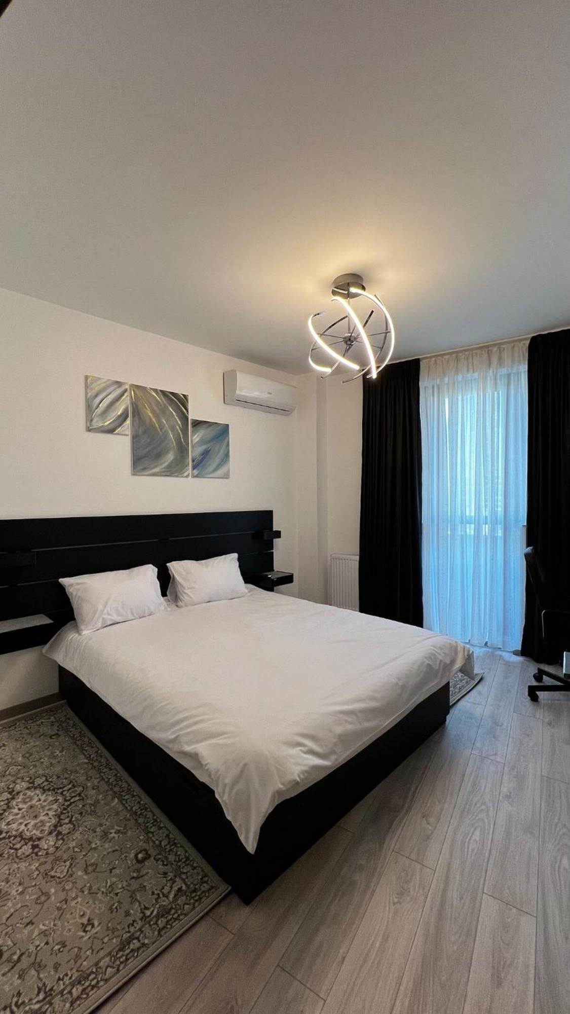 Apartment Ultra 3 *