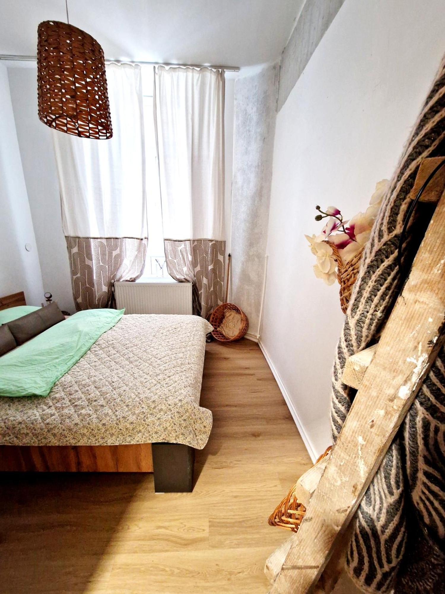 Mediterran Experience Apartment Bucharest