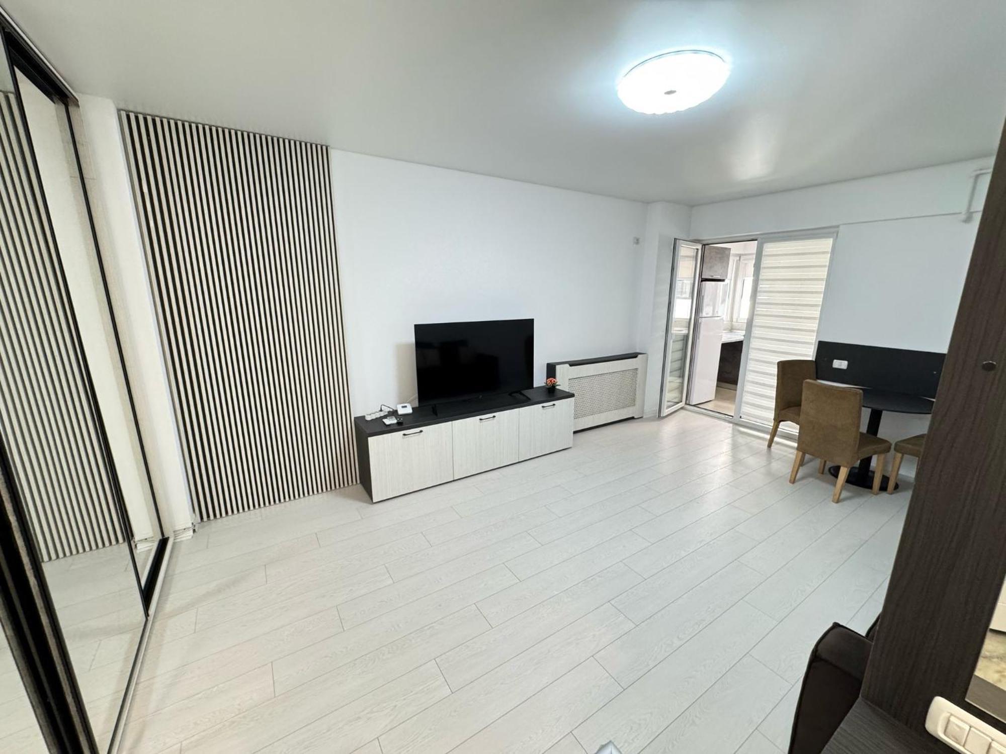 Apartment Address Towers By Glam With Parking Bucharest