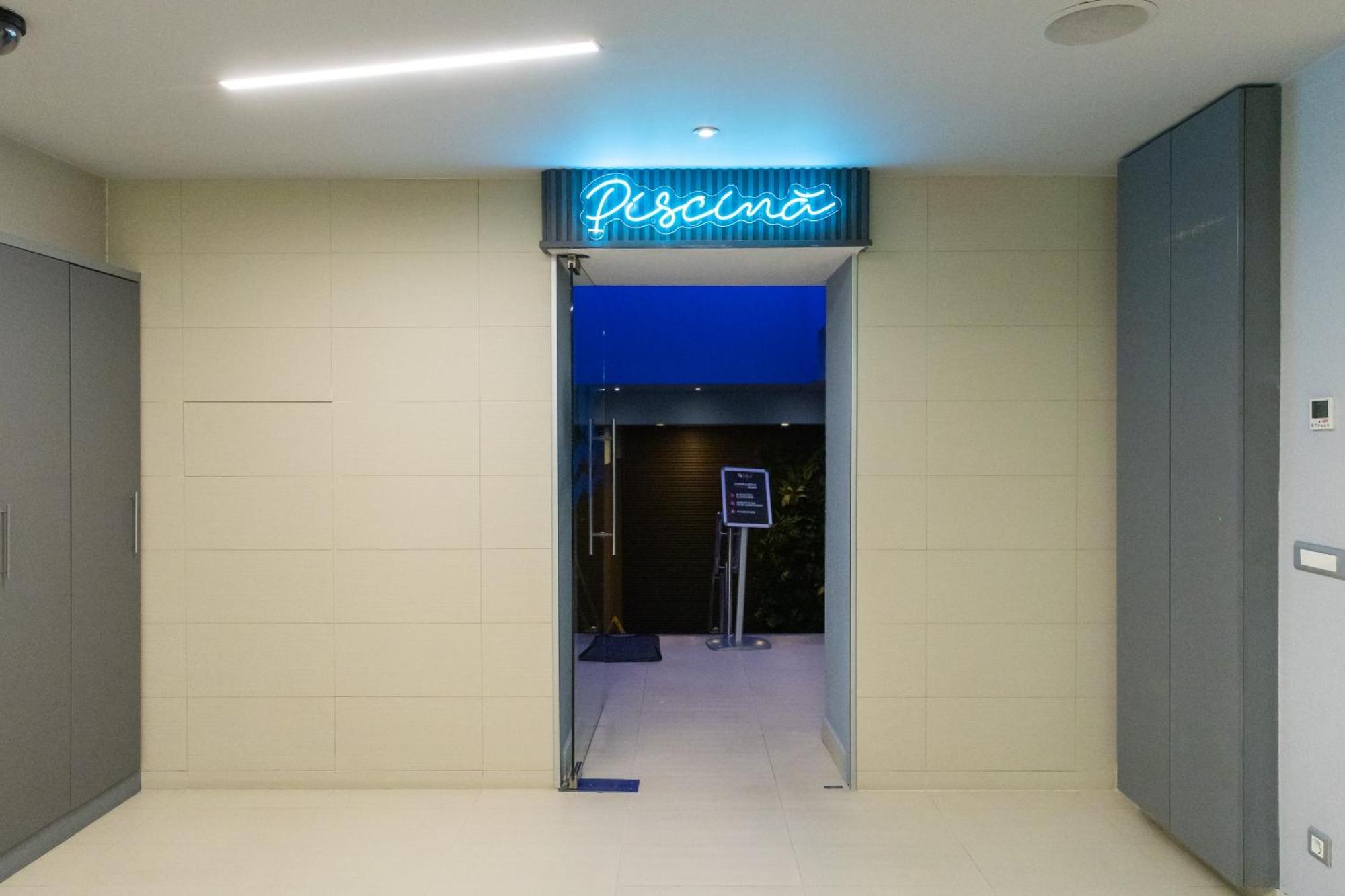 Blue Rin Free Parking *