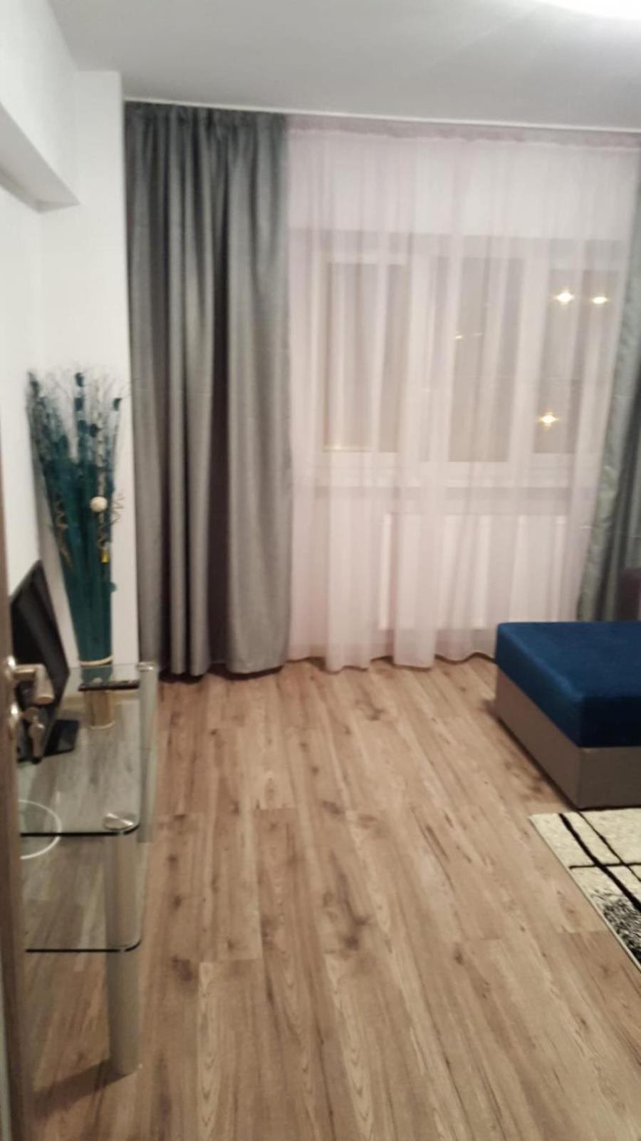 Diamond Apartment *