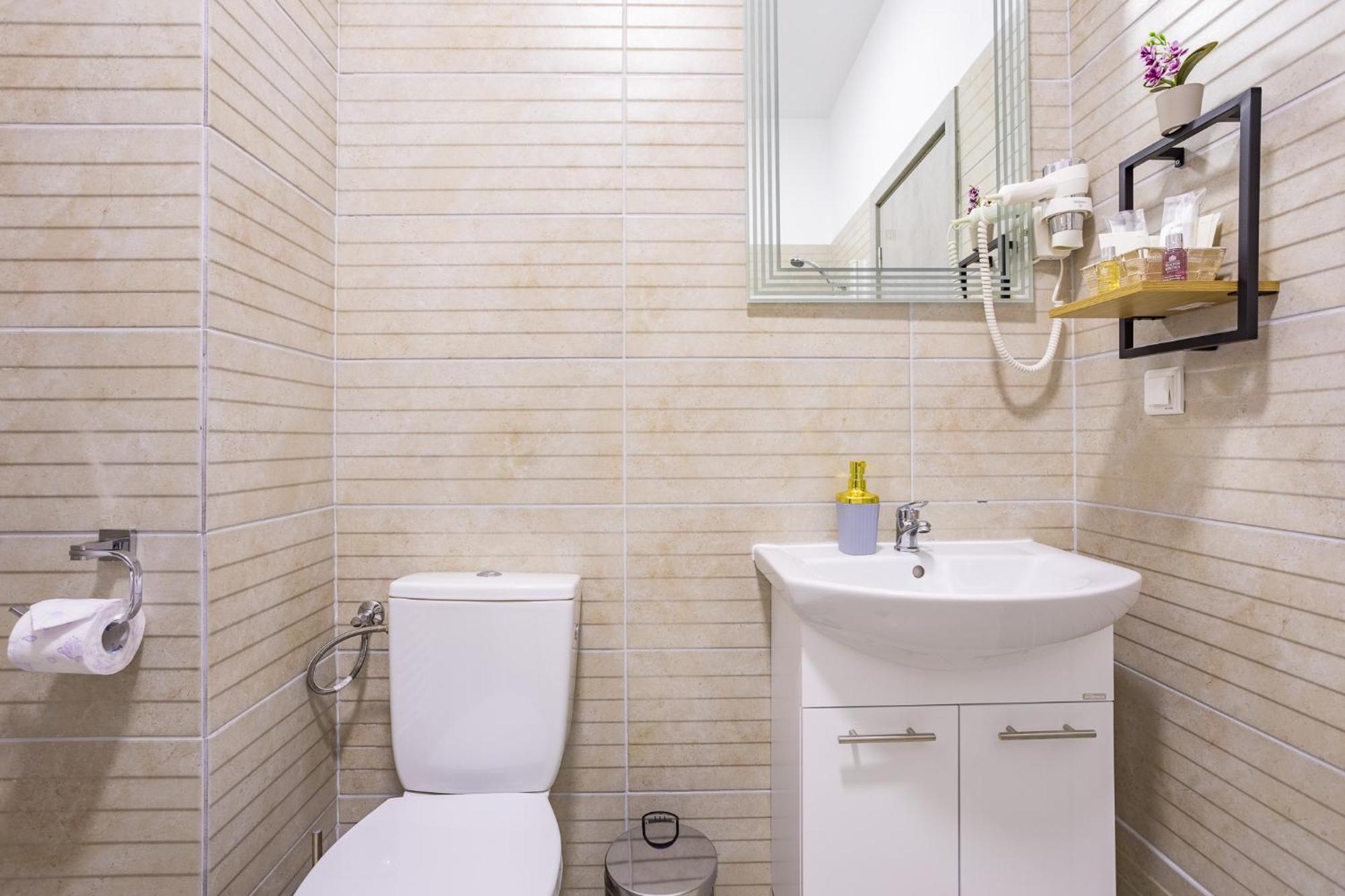 Unique Sapphire 33 Apartment Bucharest