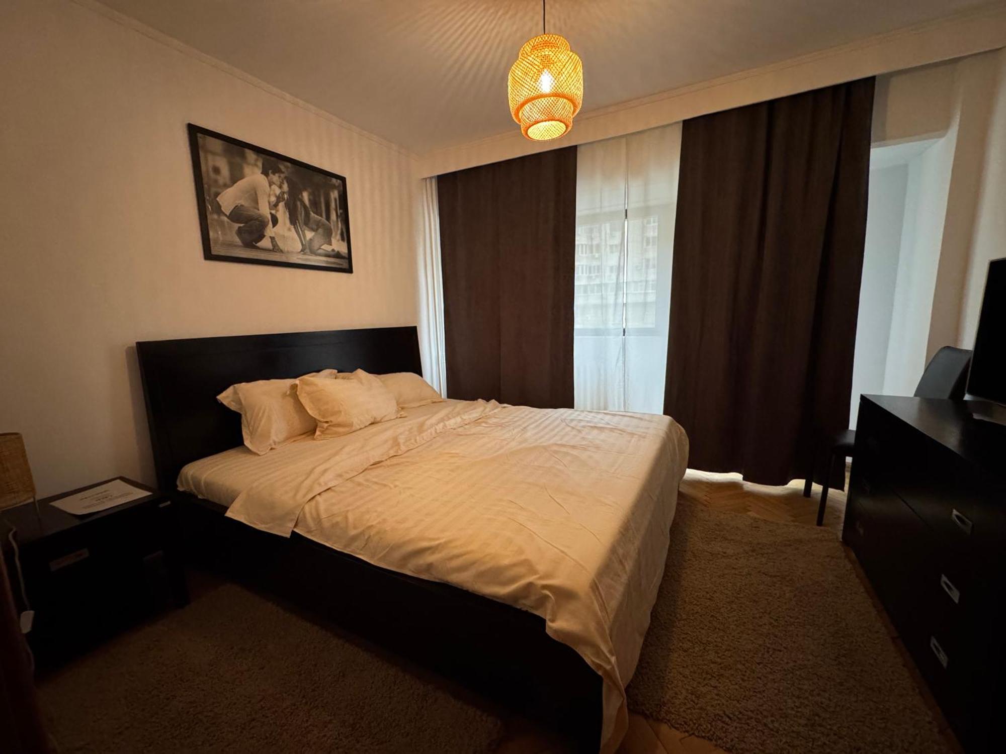 Apartment Decebal Overlooking The Boulevard *