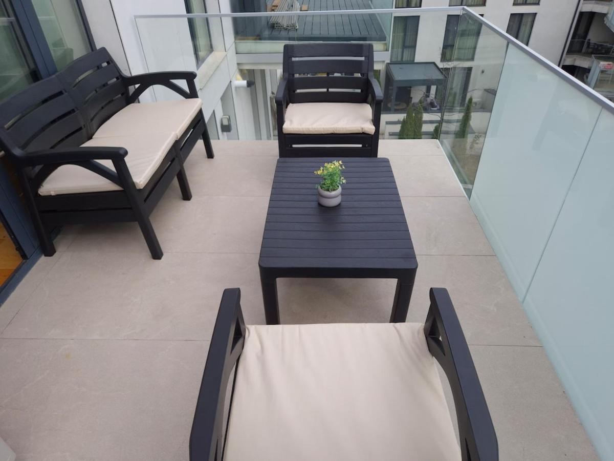 Apartment Blue Royale Bucharest