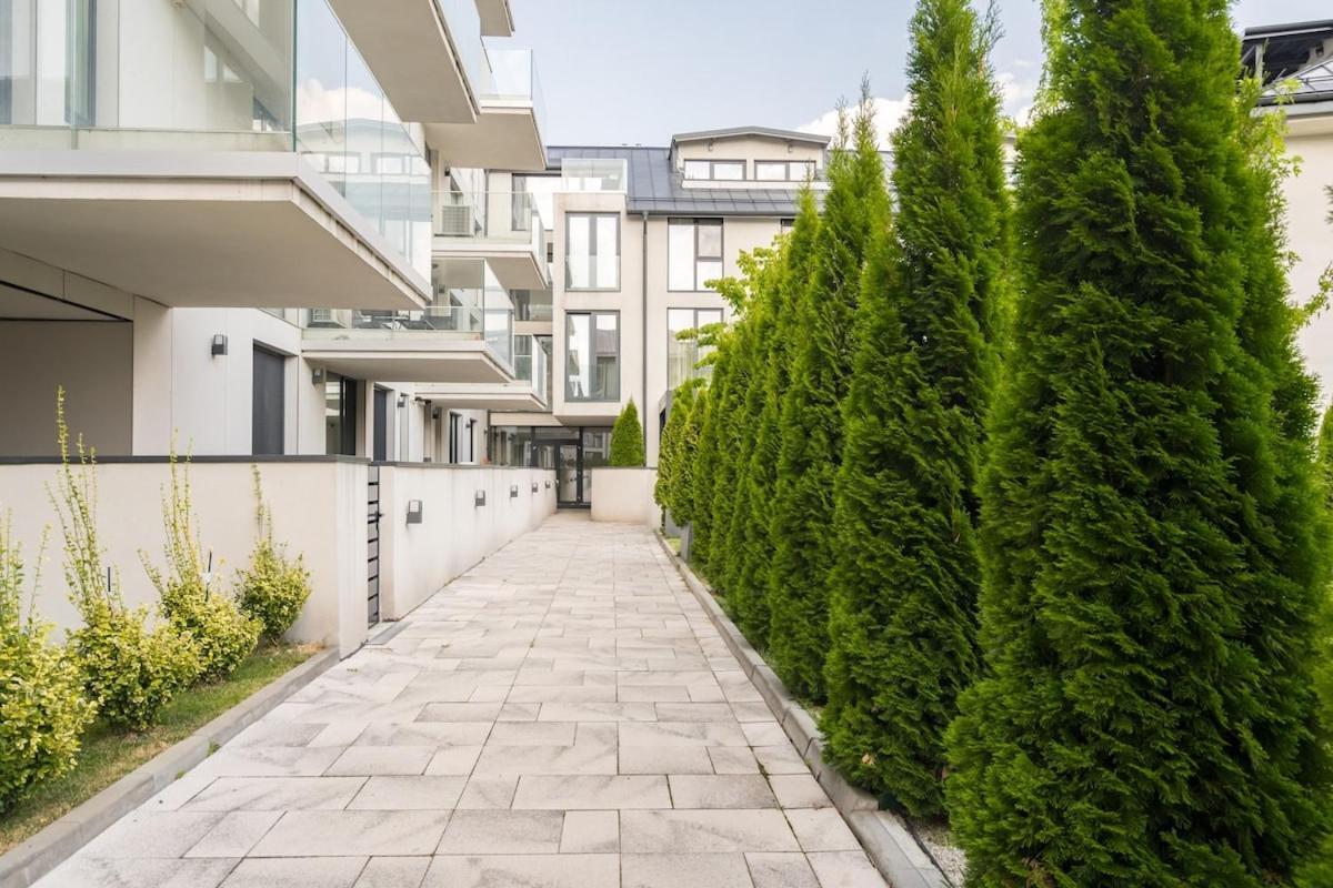 Blue Royale Apartment Bucharest