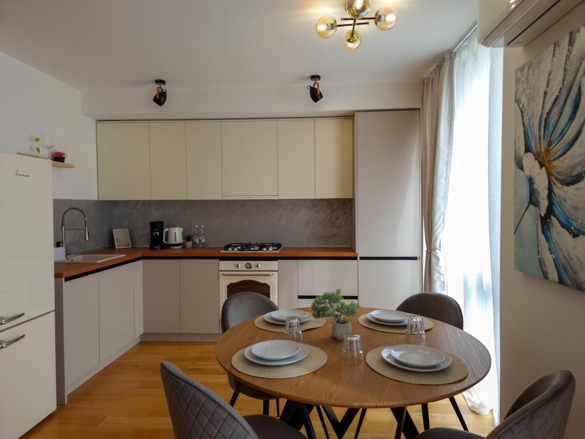 Blue Royale Apartment
