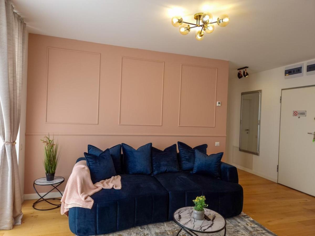 Apartment Blue Royale
