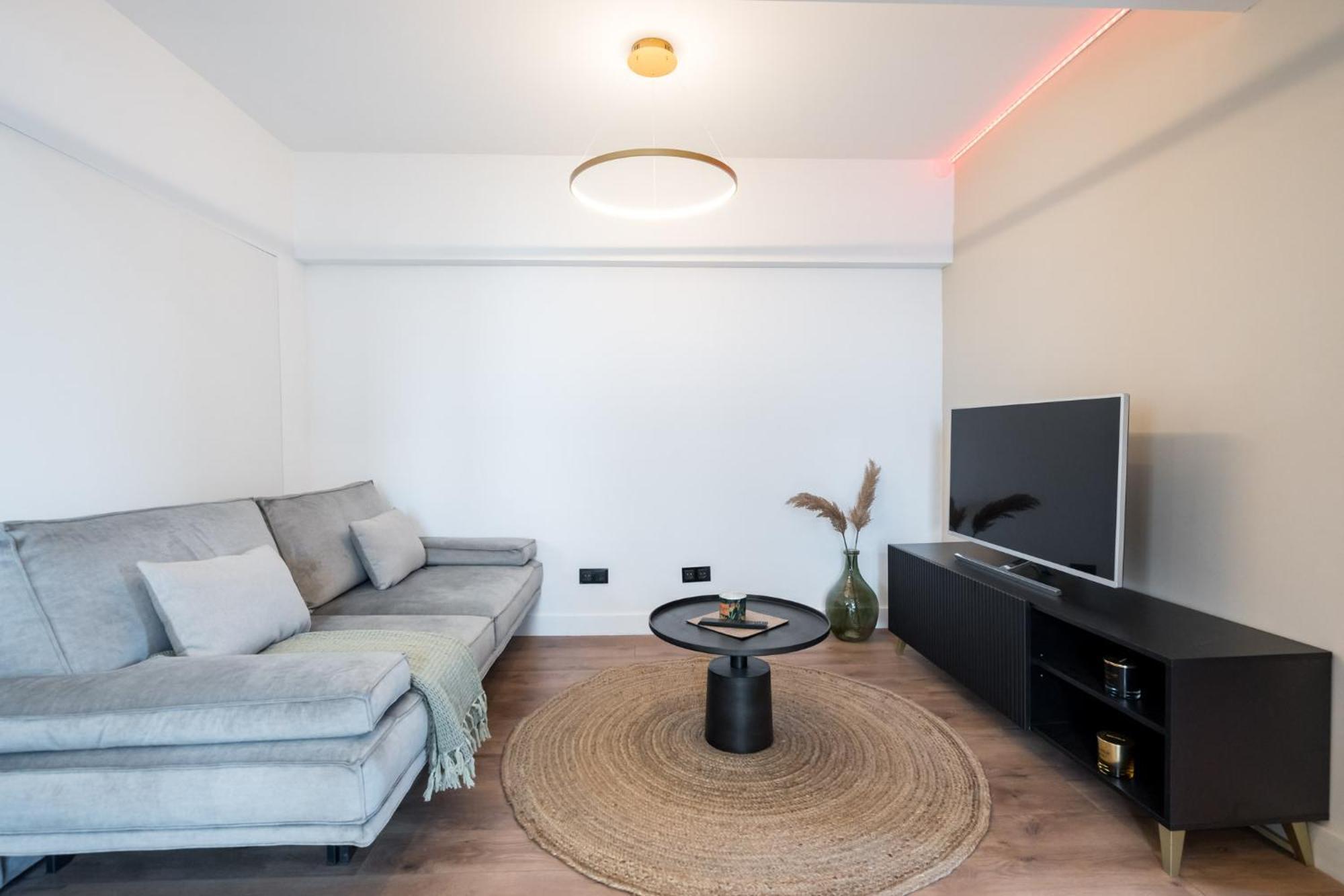 Oasis Romana Square Bucureşti