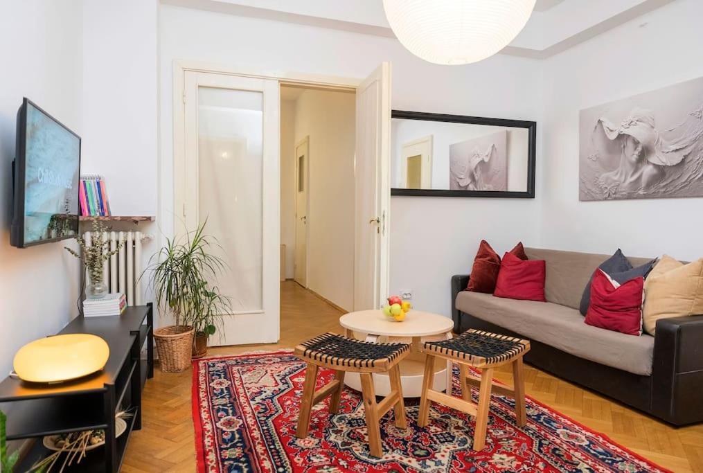 Apartment Ultra-central Square *