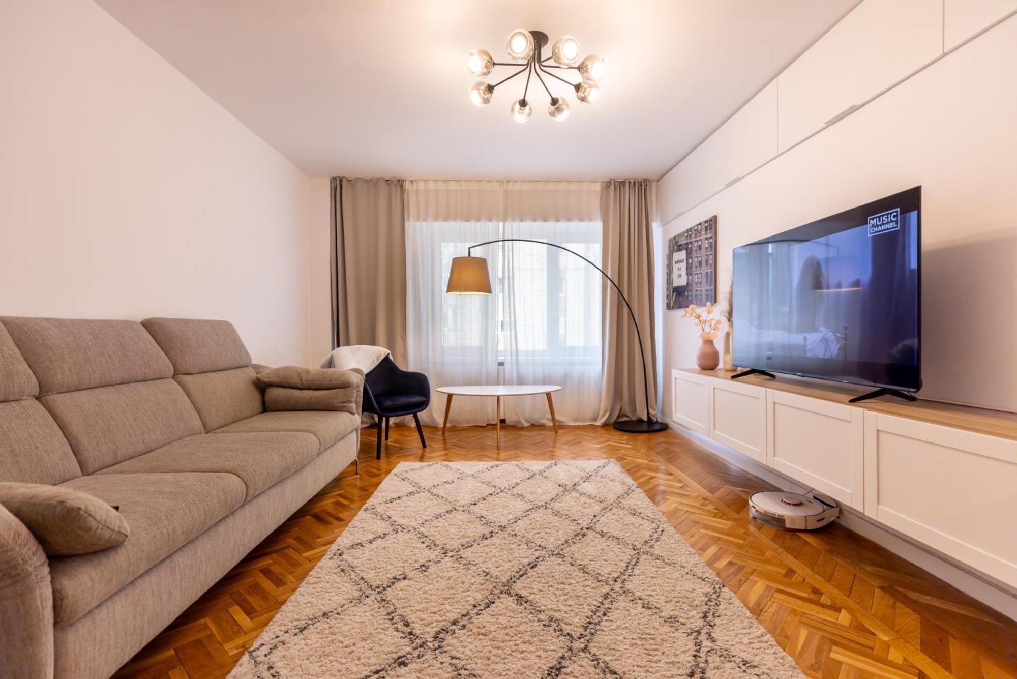 Apartment 3br, 2 Bath - Ideal For Families Groups Bucharest