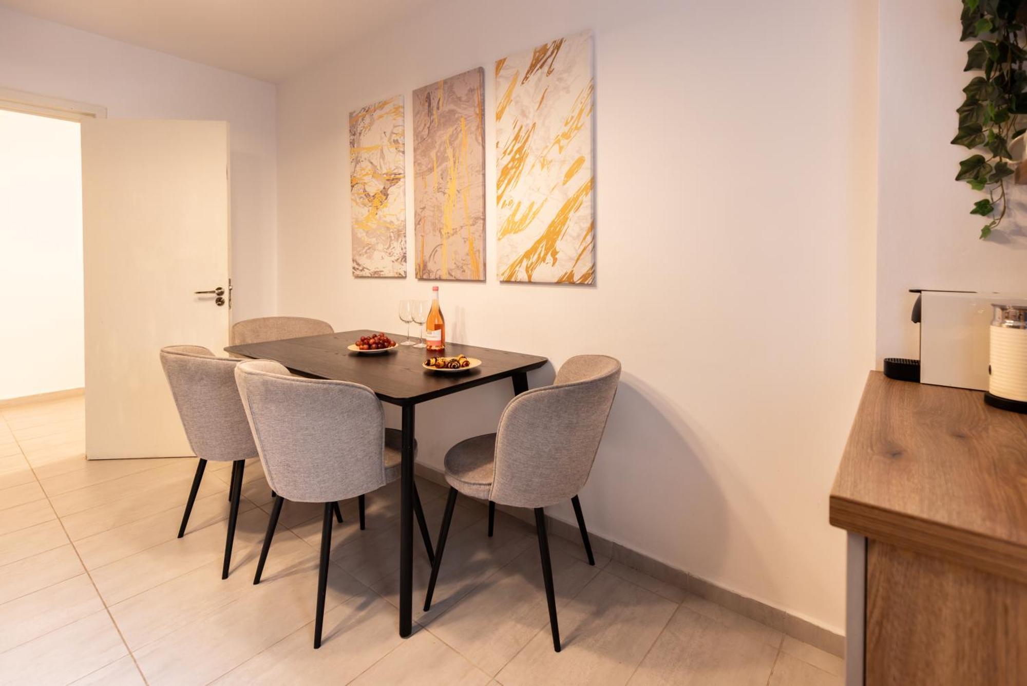 3br, 2 Bath - Ideal For Families Groups Apartment Bucharest