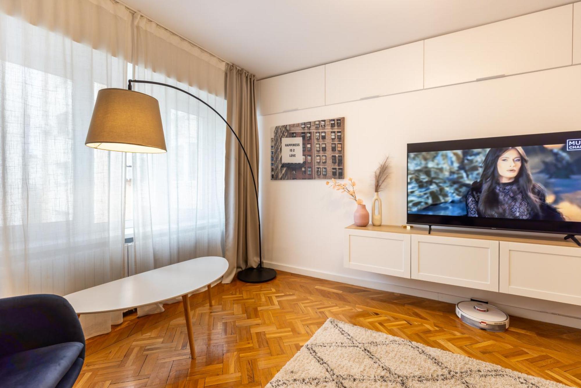 3br, 2 Bath - Ideal For Families Groups Apartment