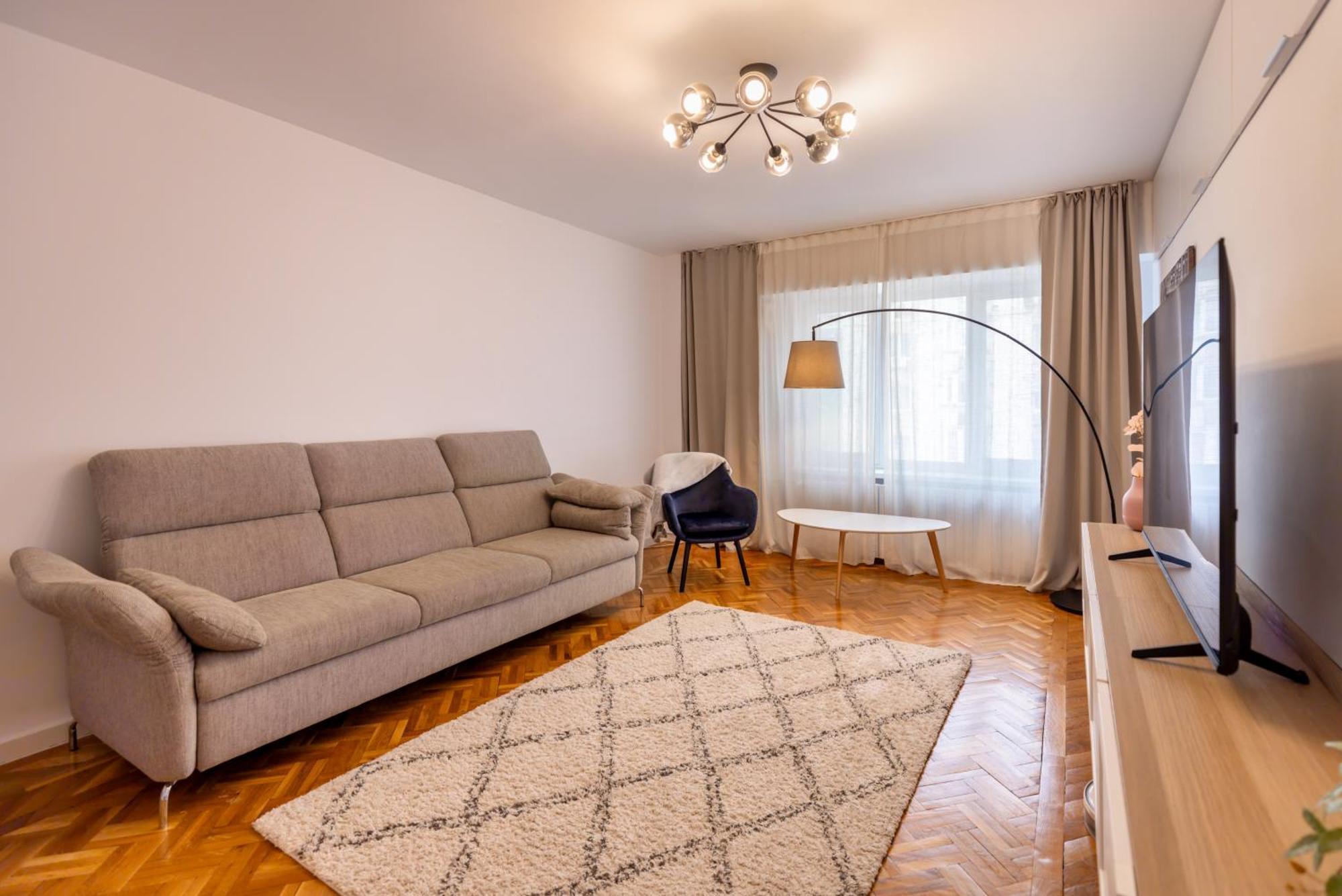 3br, 2 Bath - Ideal For Families Groups * Bucharest