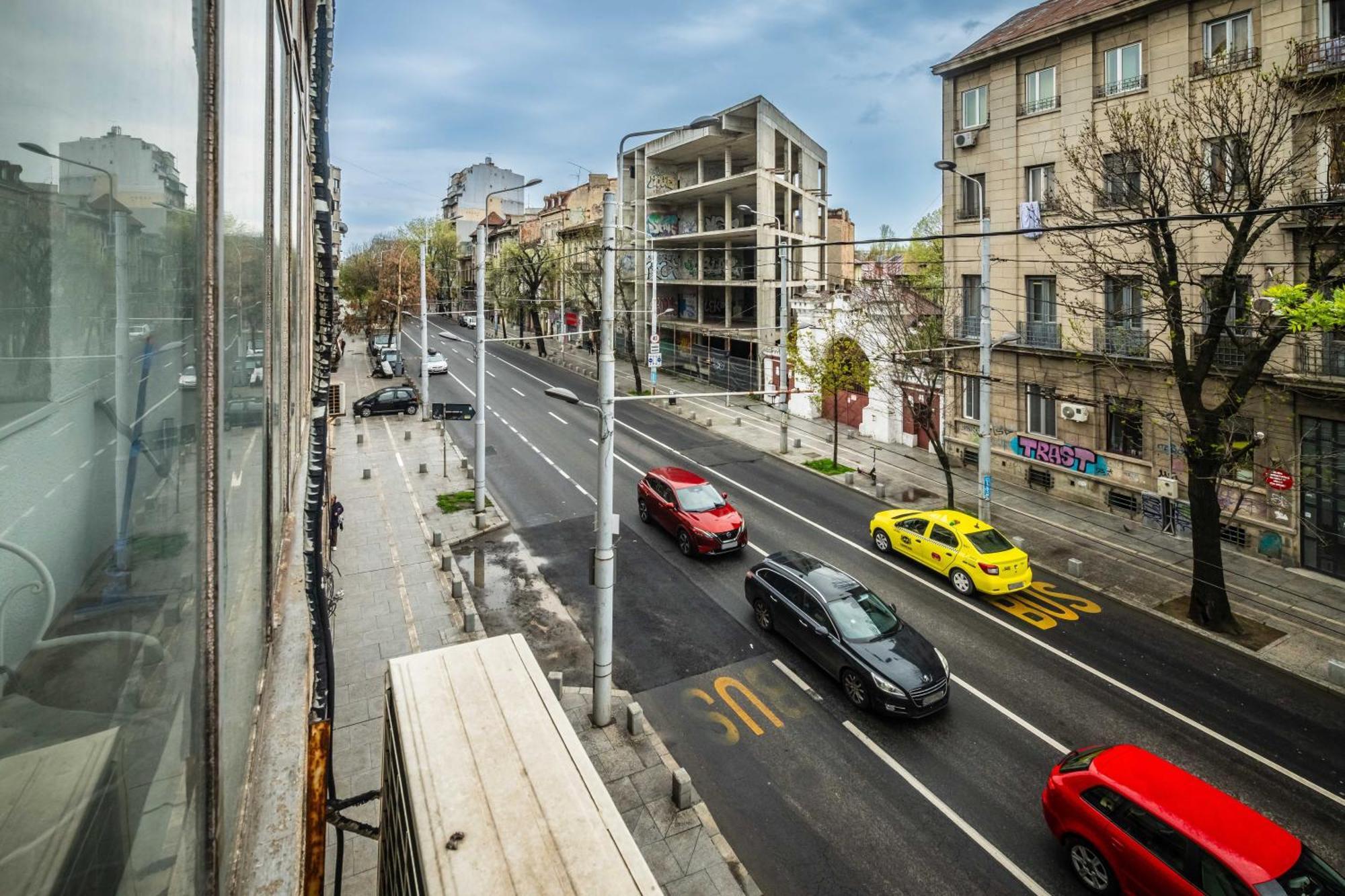 Apartment Cismigiu With Balcony & View