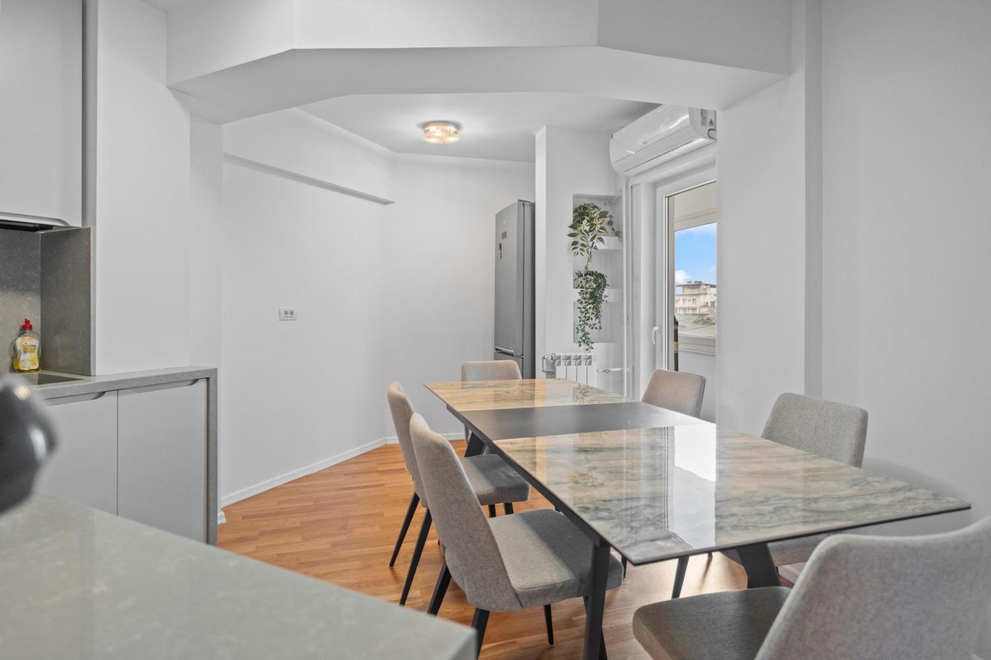 Super Retreat Apartment