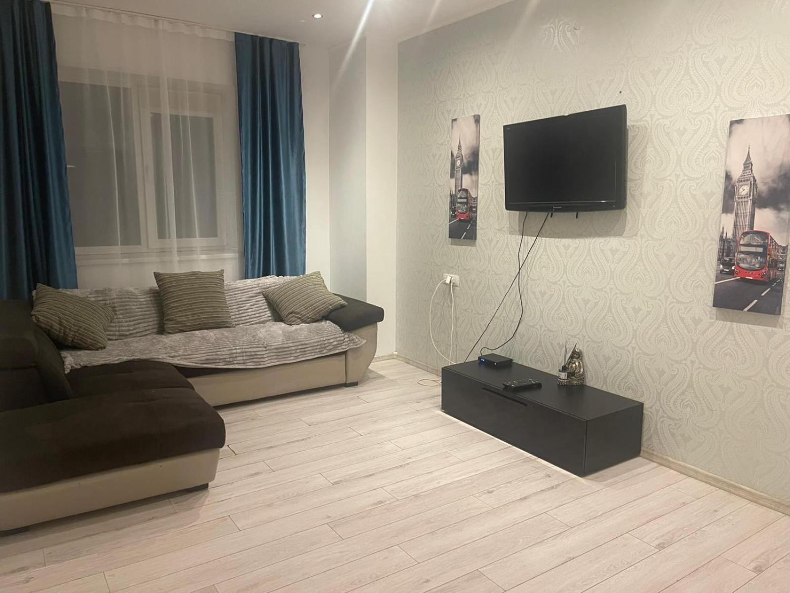 Amr Luxe * Bucharest
