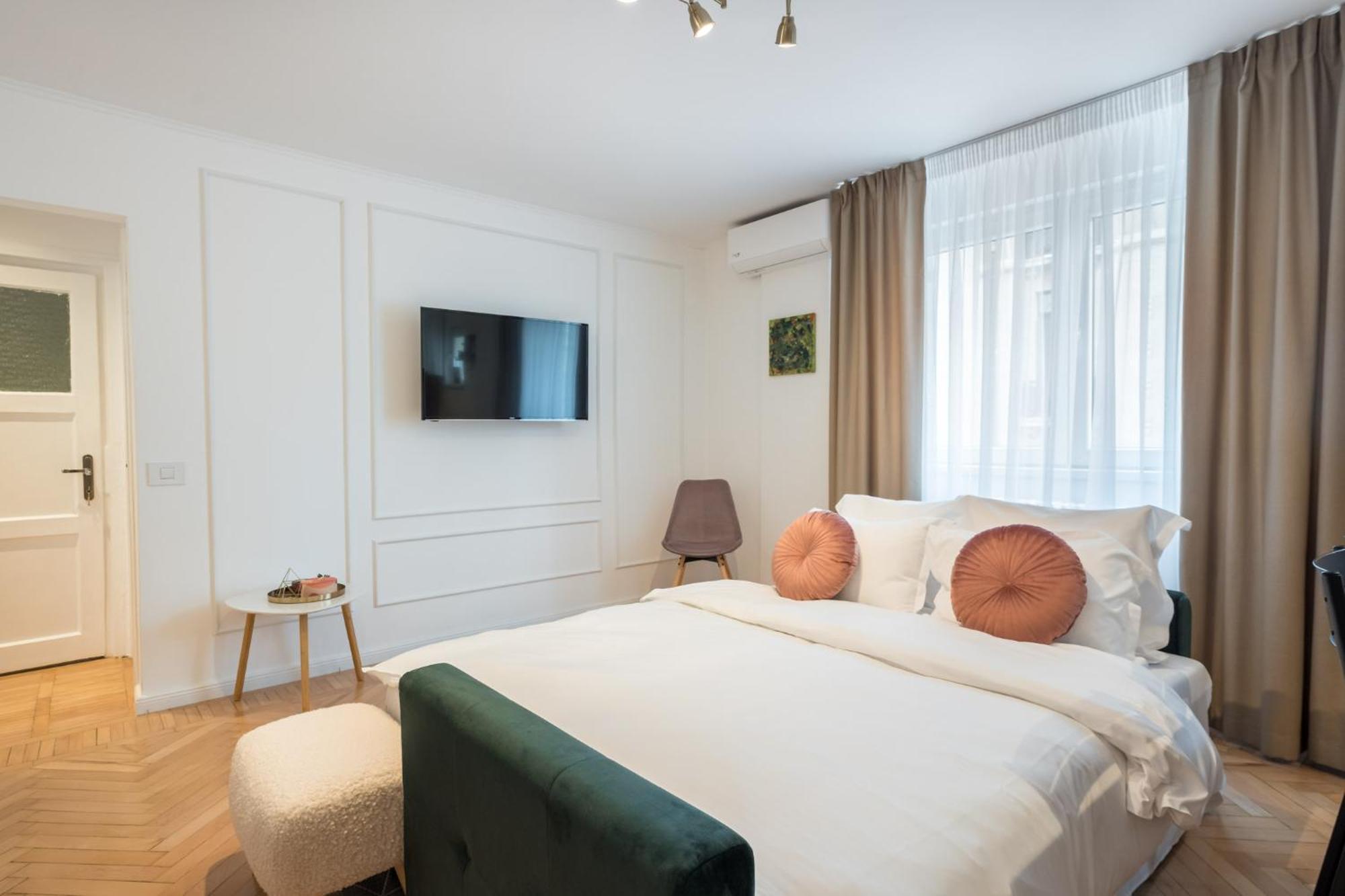Apartment Charming Little Paris Bucharest