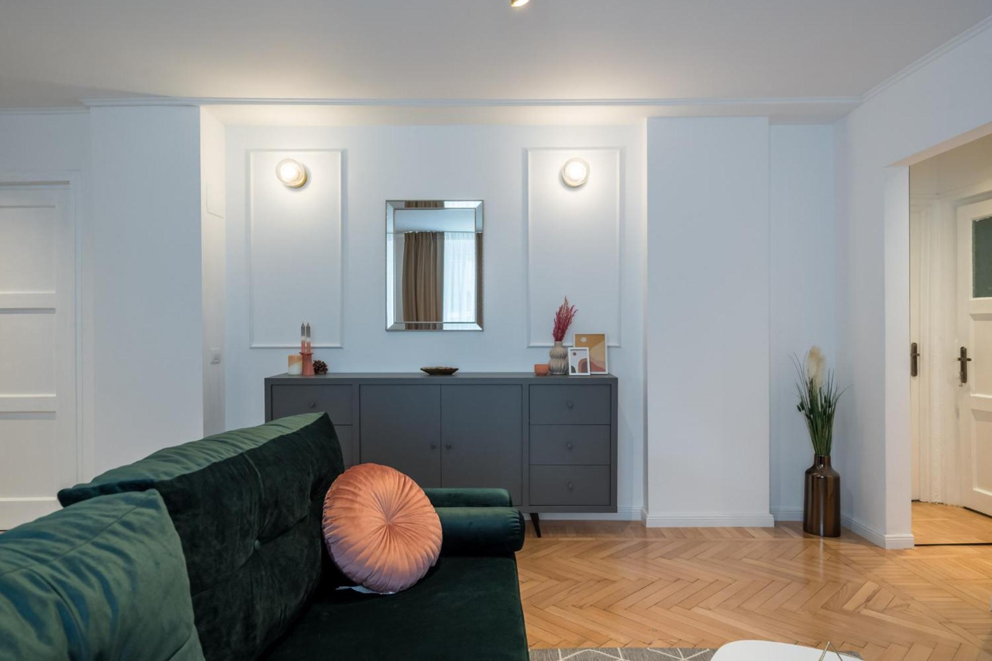 Apartment Charming Little Paris Bucharest