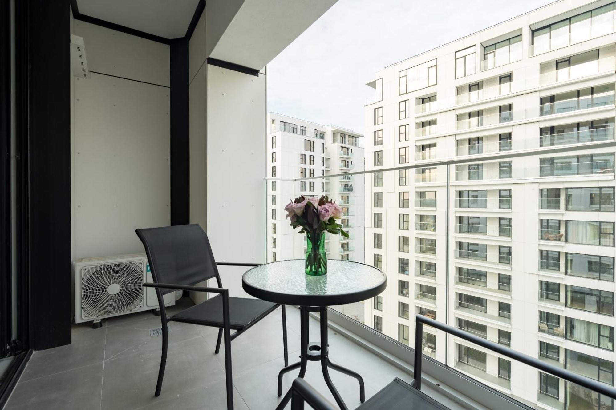 Apartment Pearl In One Cotroceni *