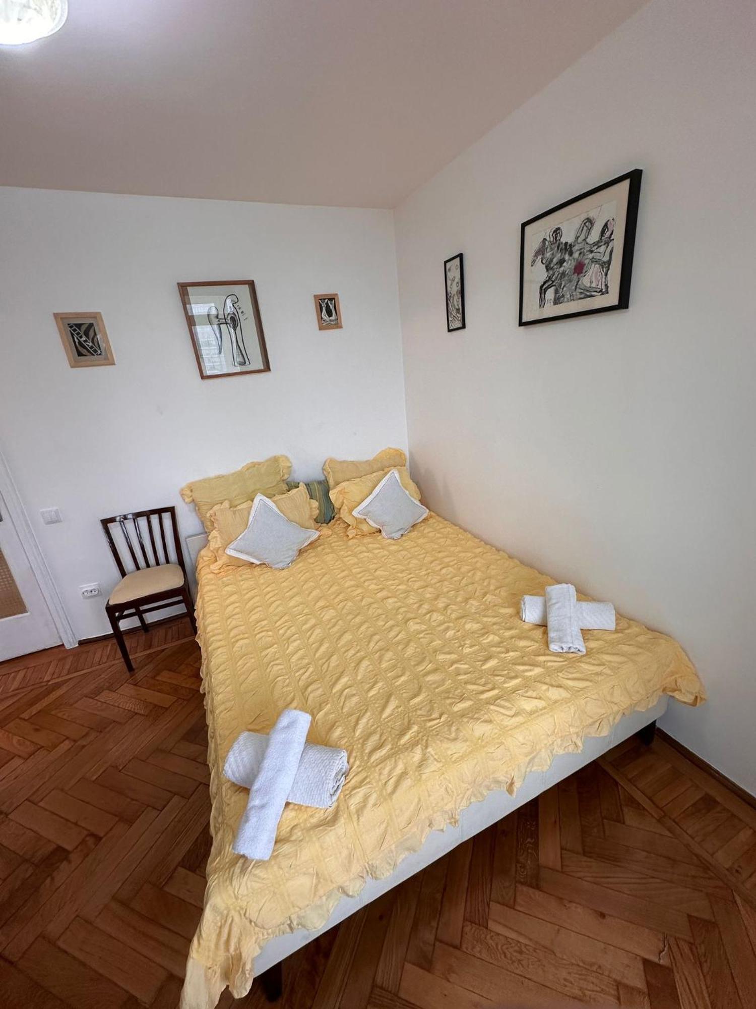 Charming Flat With Winter Garden Blending Classical Elegance And Modern Comfort *