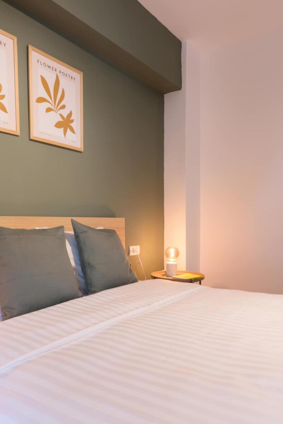 Charming & 1br Bucharest