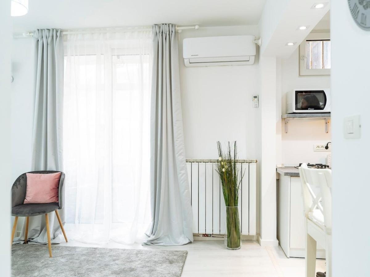 Apartment Old Town Bright By Bca