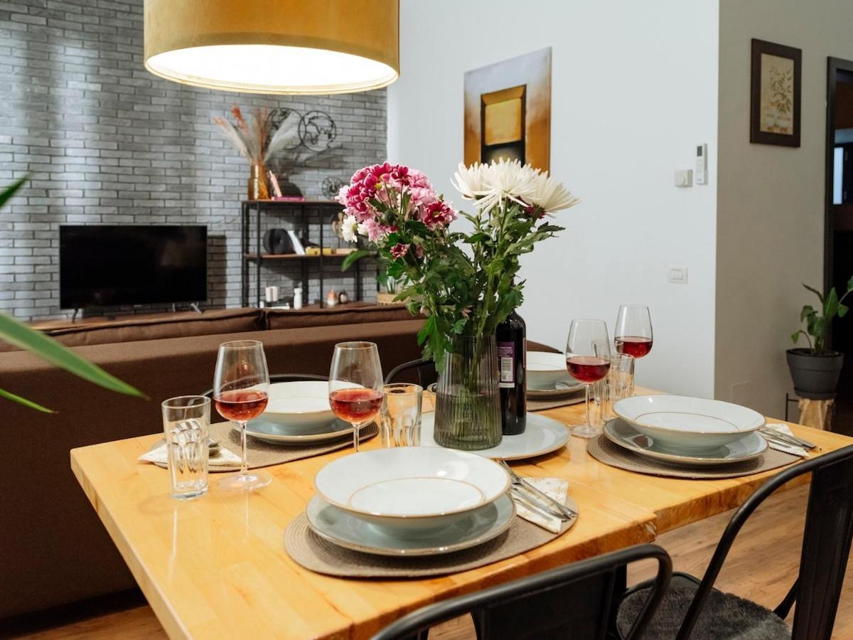 Apartament 23 - New Building & Parking *