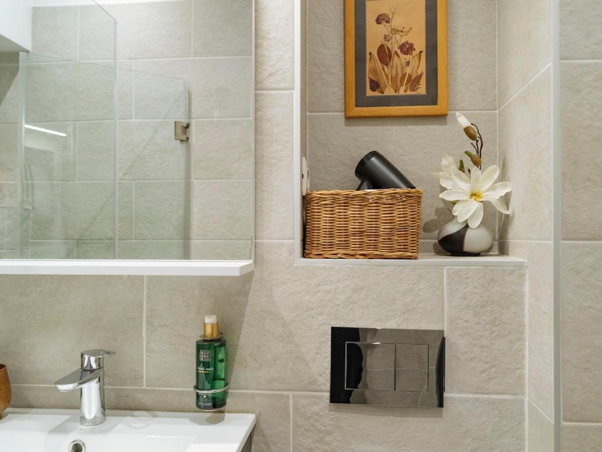 Apartament 23 - New Building & Parking Bucureşti