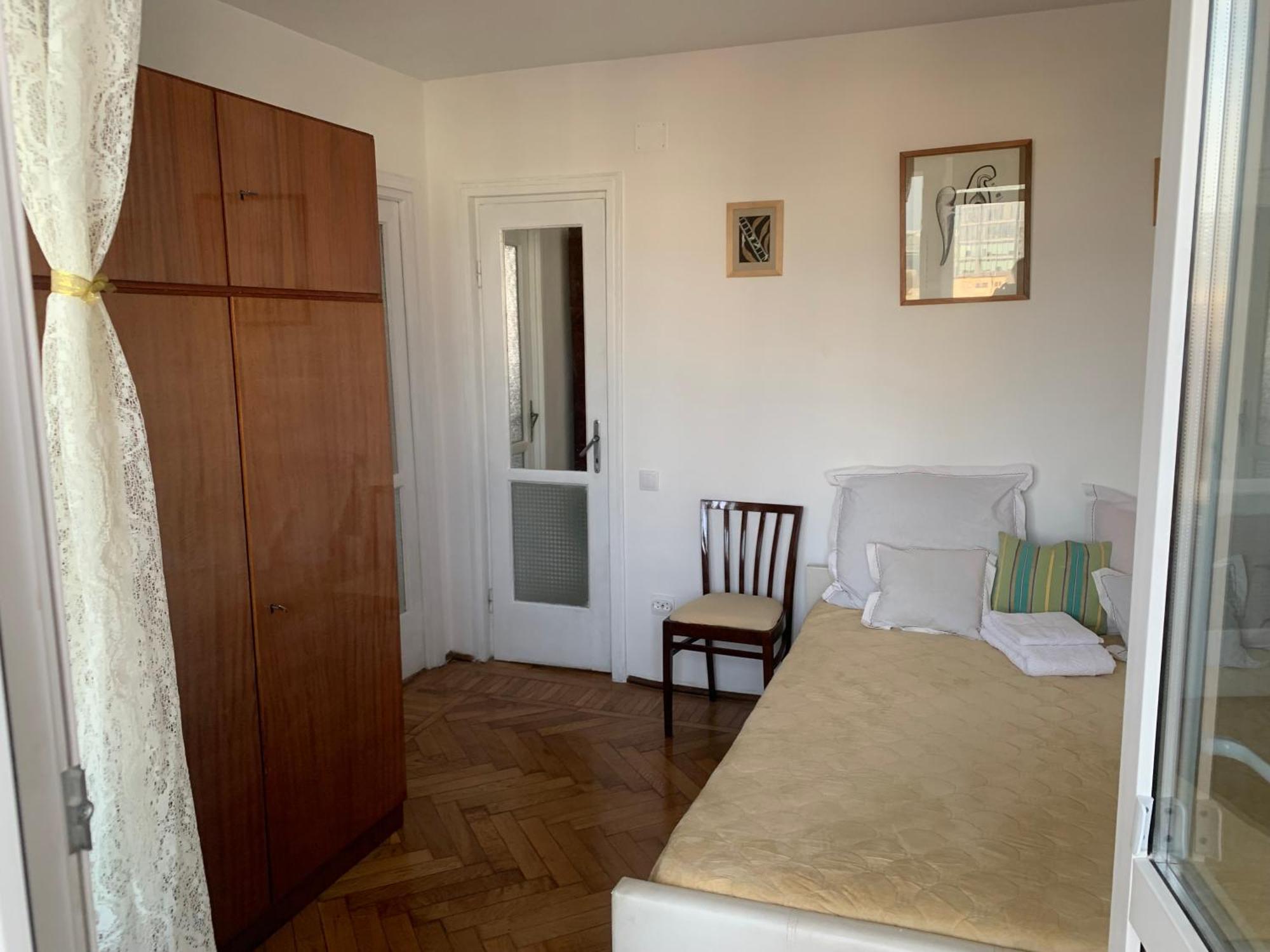 Charming Flat With Winter Garden Blending Classical Elegance And Modern Comfort Apartment
