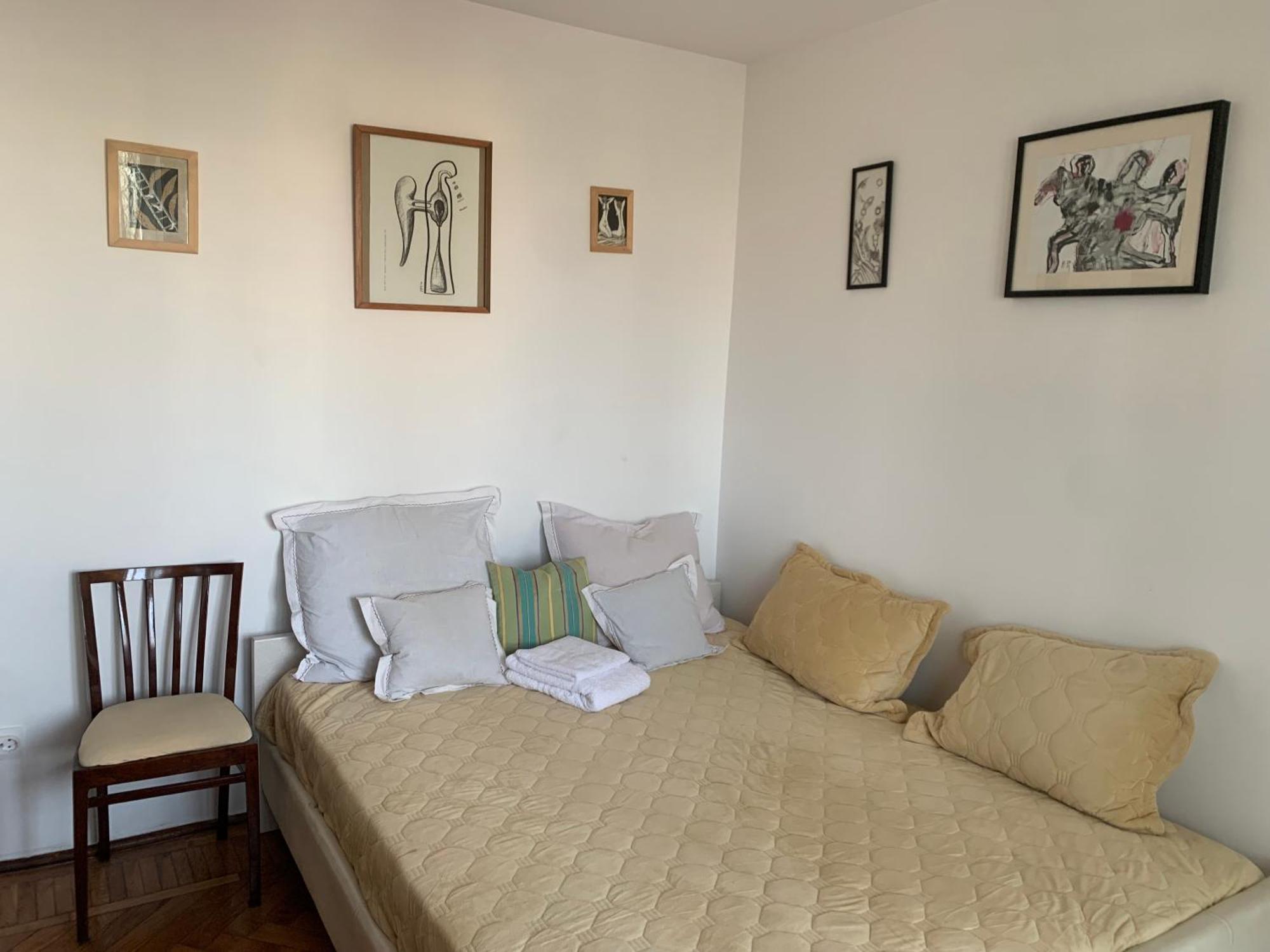Apartment Charming Flat With Winter Garden Blending Classical Elegance And Modern Comfort *