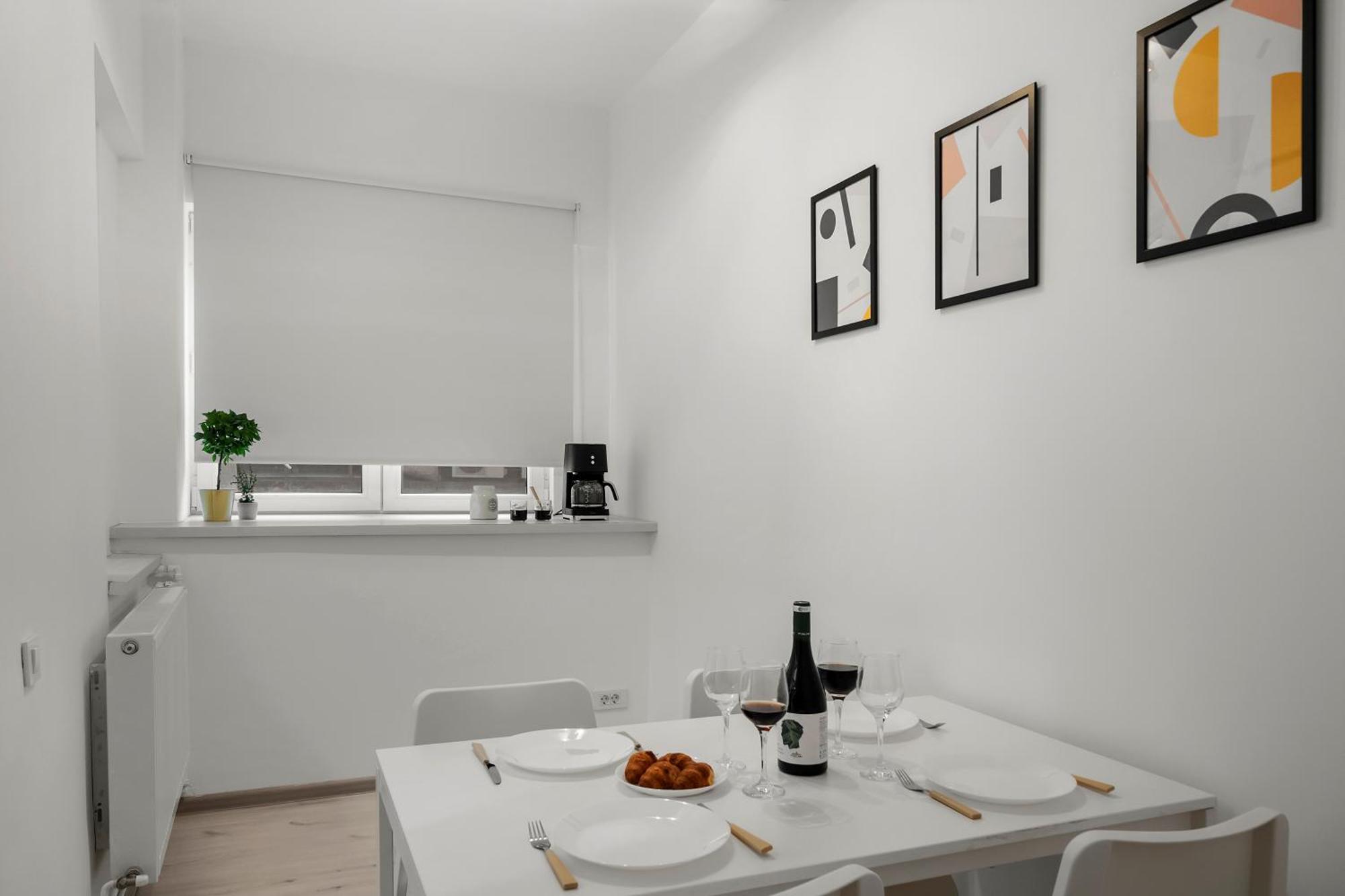 Scandinav 2bdr Piata Romana Apartment *