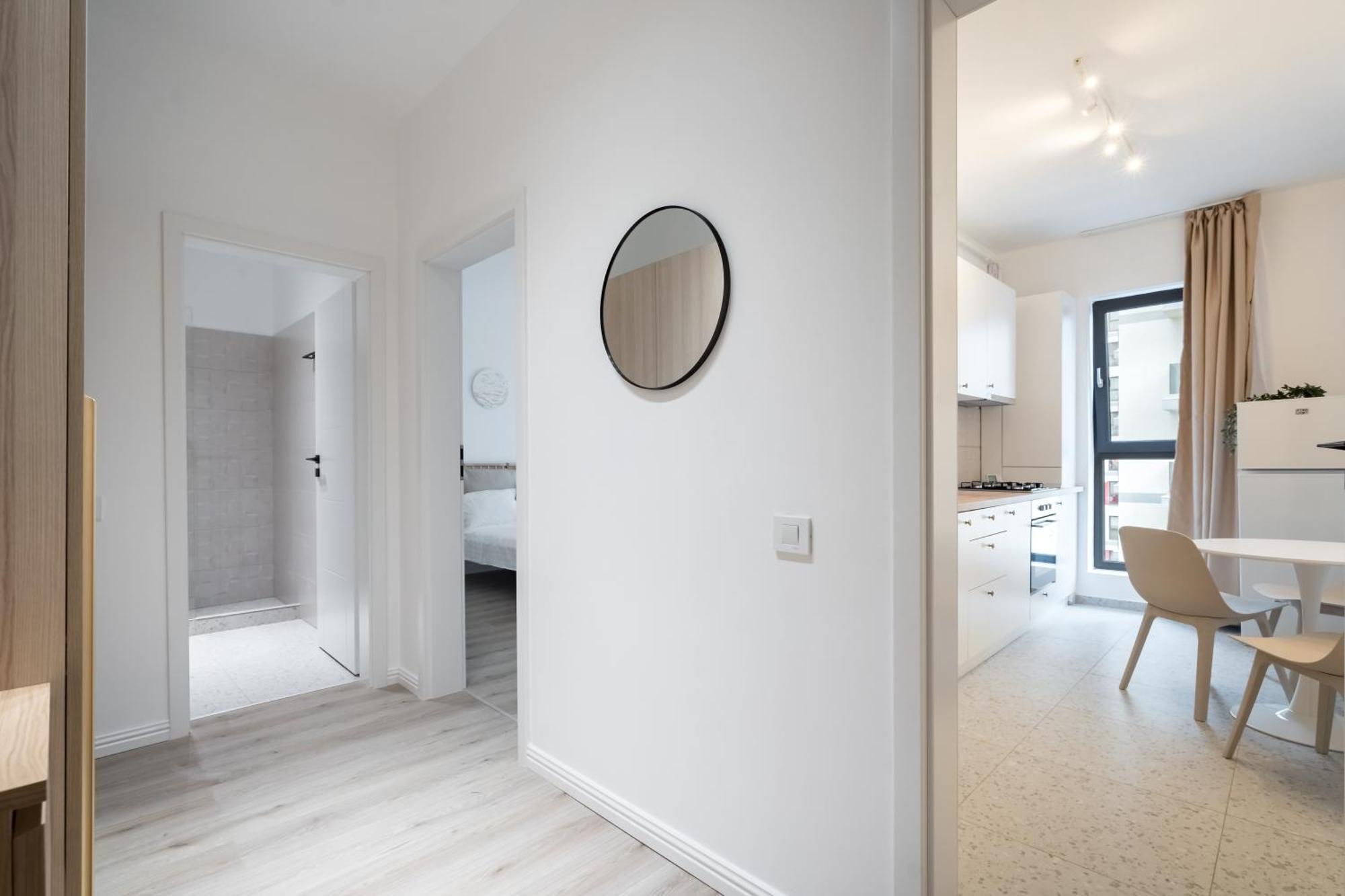 Apartment Plaza 214 *